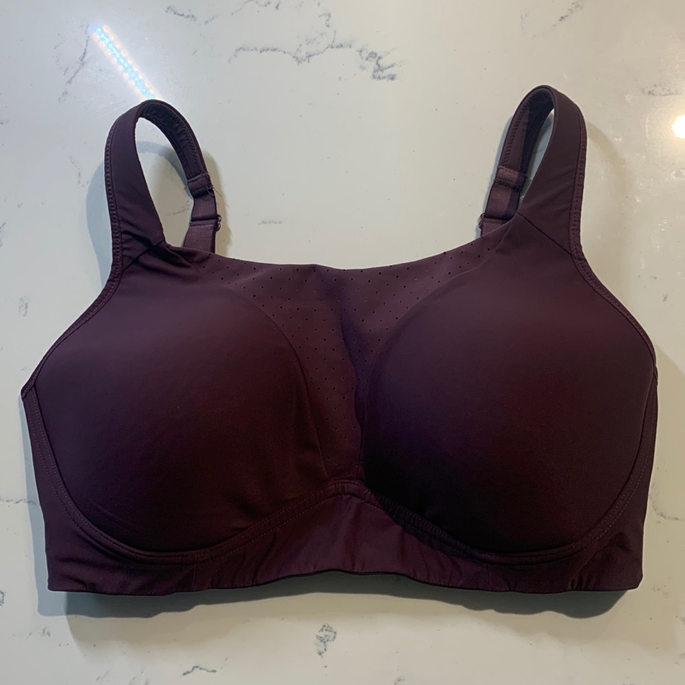 lululemon Run Times *High Support Adjustable Sports Bra Burgundy Sz38E
